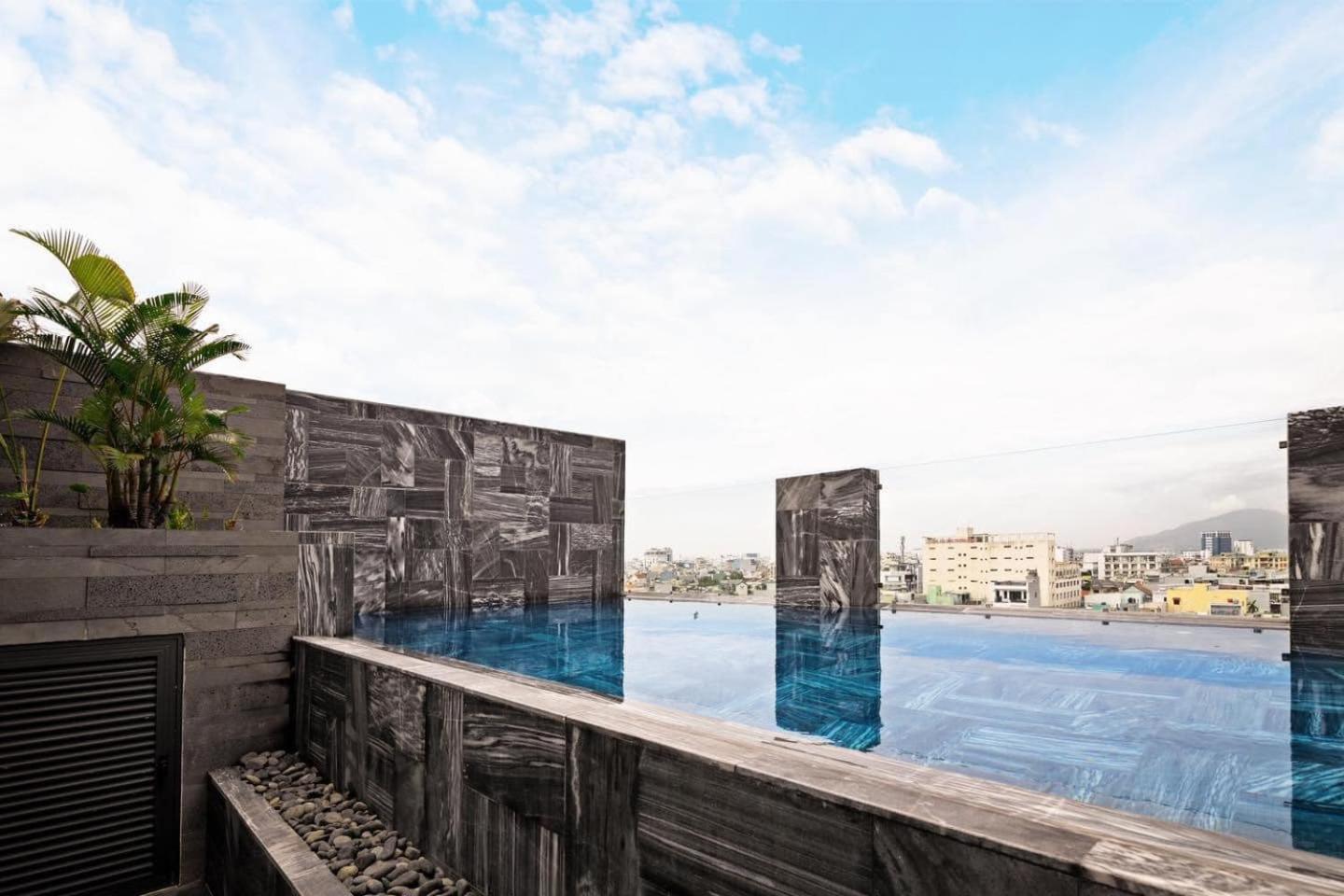 Hoang Thinh Hotel & Apartment Danang Экстерьер фото