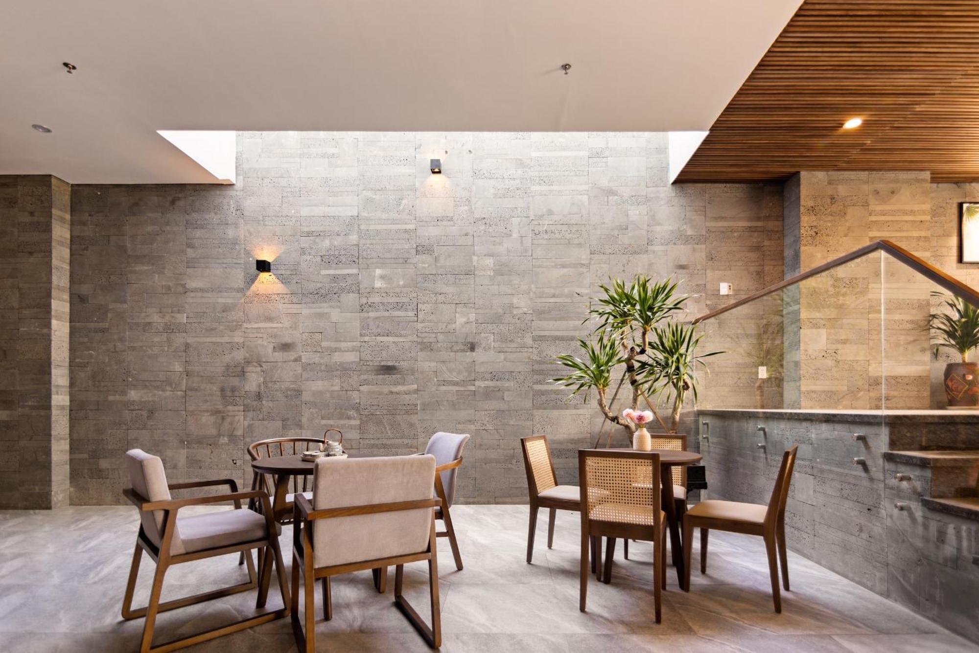 Hoang Thinh Hotel & Apartment Danang Экстерьер фото