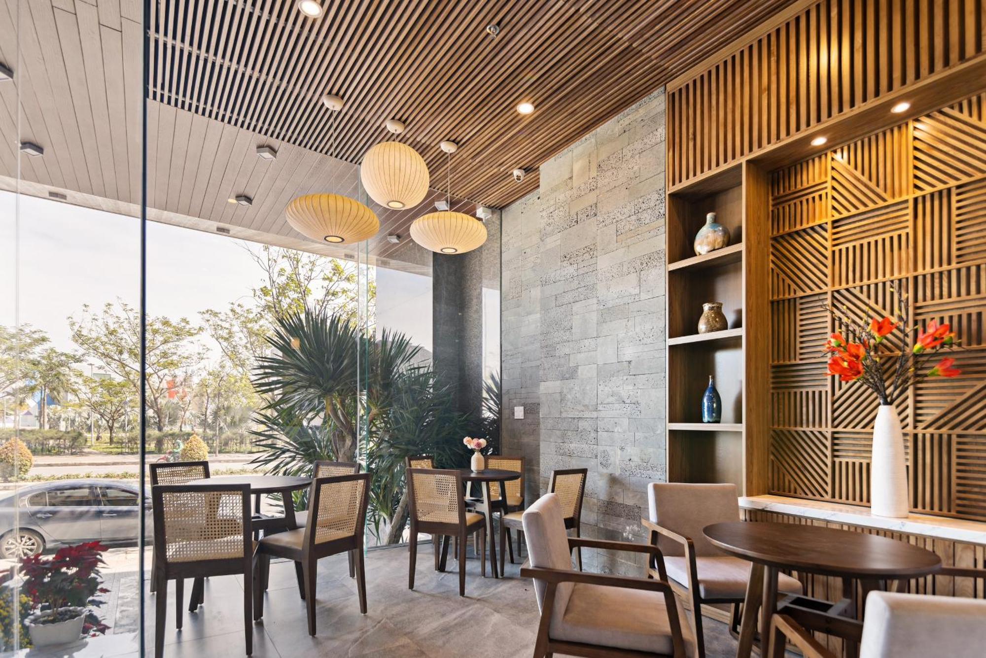 Hoang Thinh Hotel & Apartment Danang Экстерьер фото